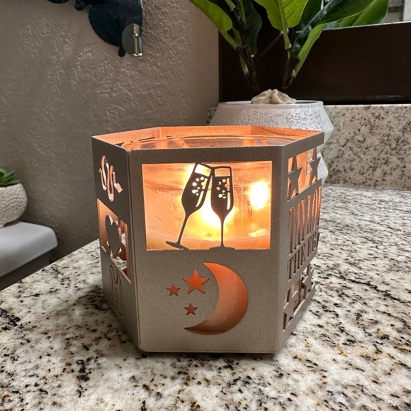 Taylor Swift: The Eras Tour Candle Holder - Picture 4 of 5